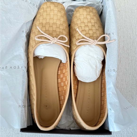 Freda Salvador Jada Square Toe Ballet Flat, Latte Closed Woven Calf, Size 8 - Picture 9 of 11